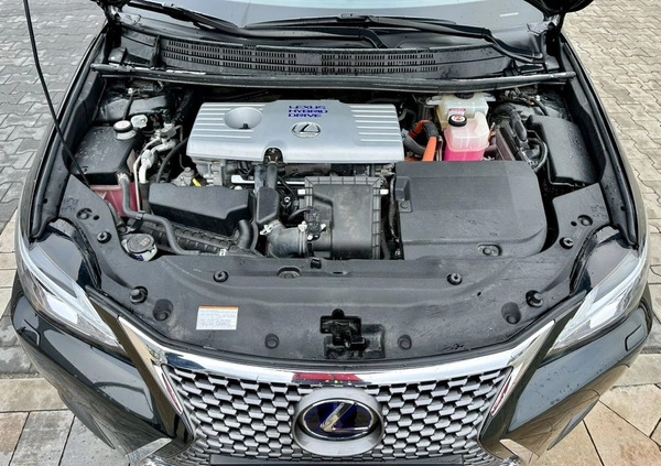 Lexus CT cena 96500 przebieg: 42200, rok produkcji 2019 z Augustów małe 497